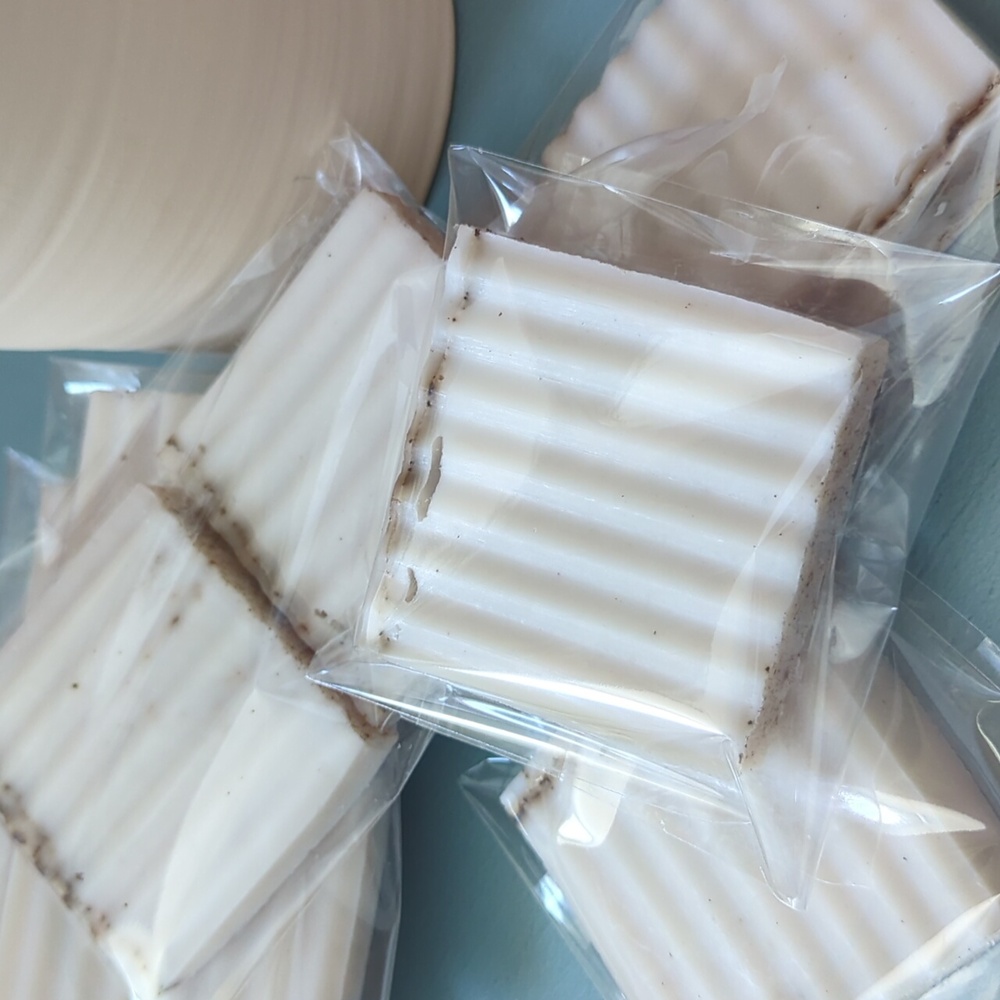Goats Milk Exfoliating Soap bar - Picture 3 of 5